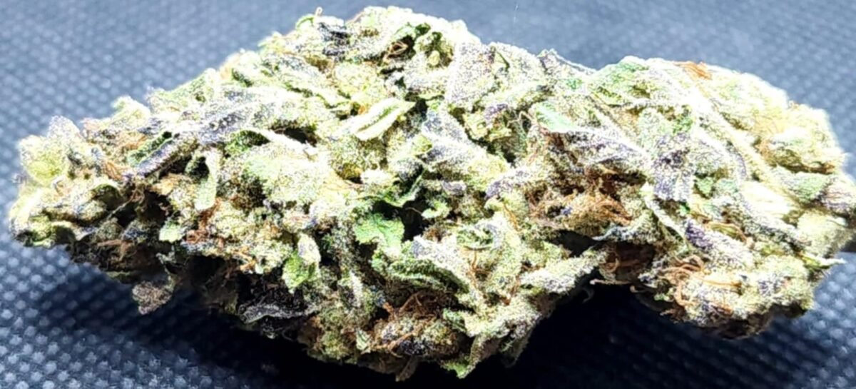 Mom's Weed - Indica - 29% THC