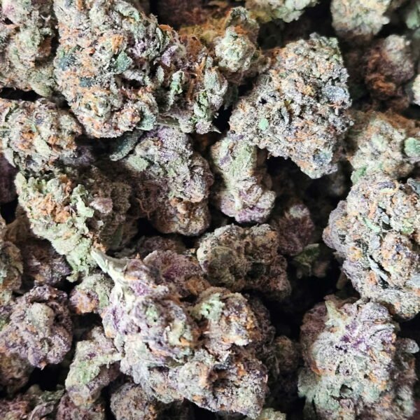 Crunch Berries strain - Indica 32% THC - Indoor